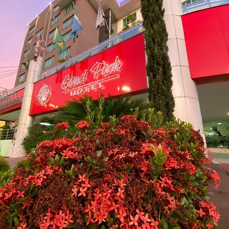 Hotel Grand Park Кампу-Гранди Экстерьер фото