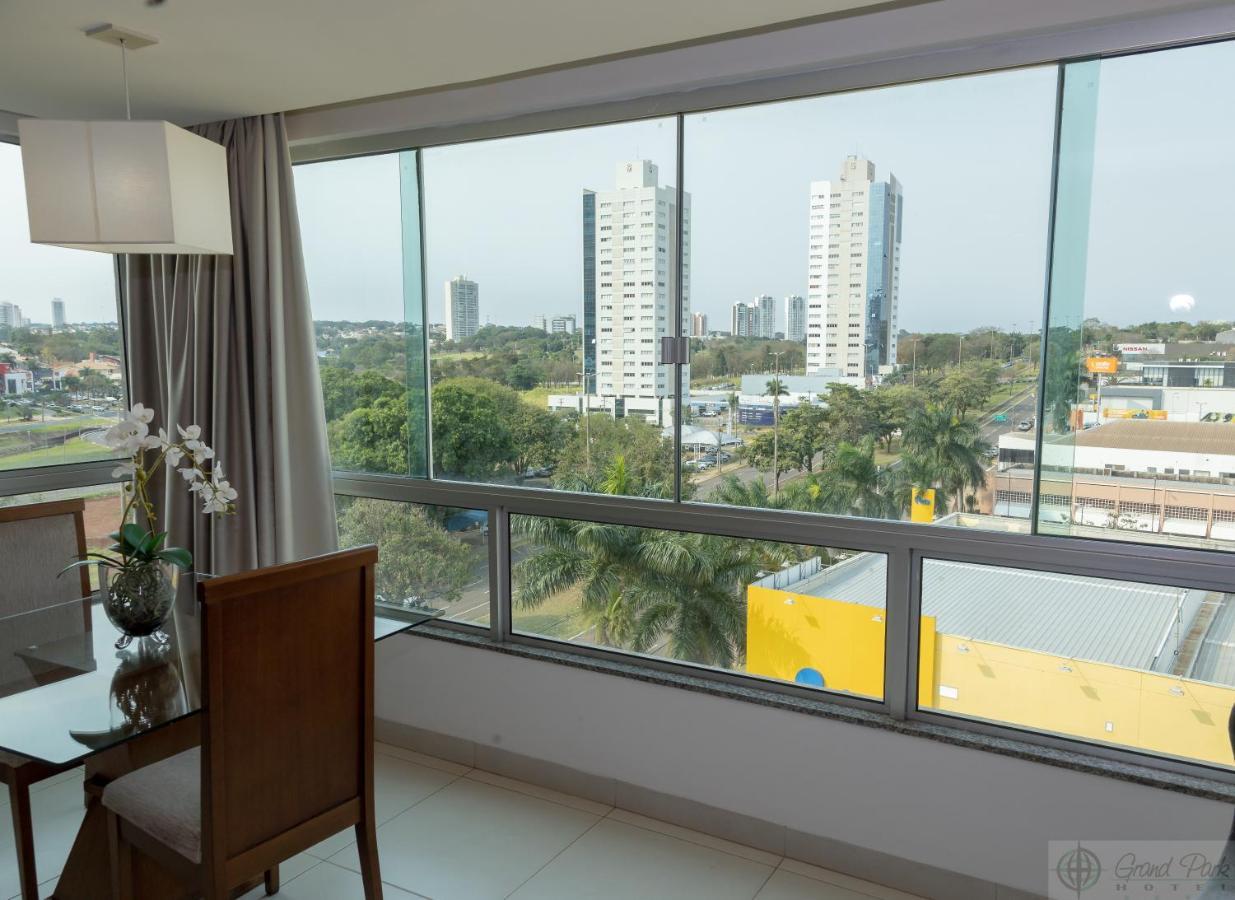 Hotel Grand Park Кампу-Гранди Экстерьер фото