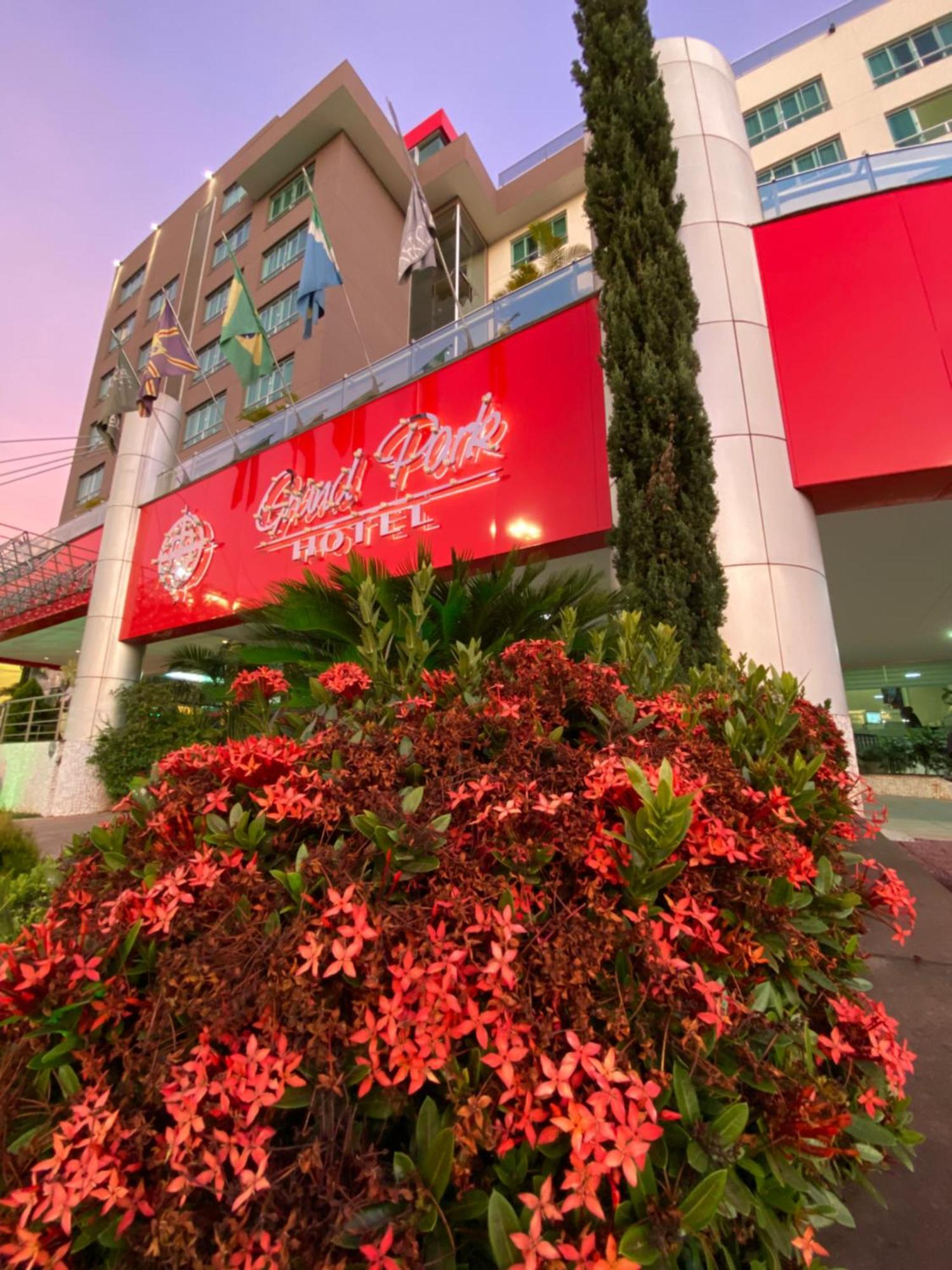 Hotel Grand Park Кампу-Гранди Экстерьер фото
